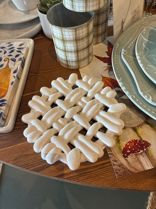6" Round Trivet White